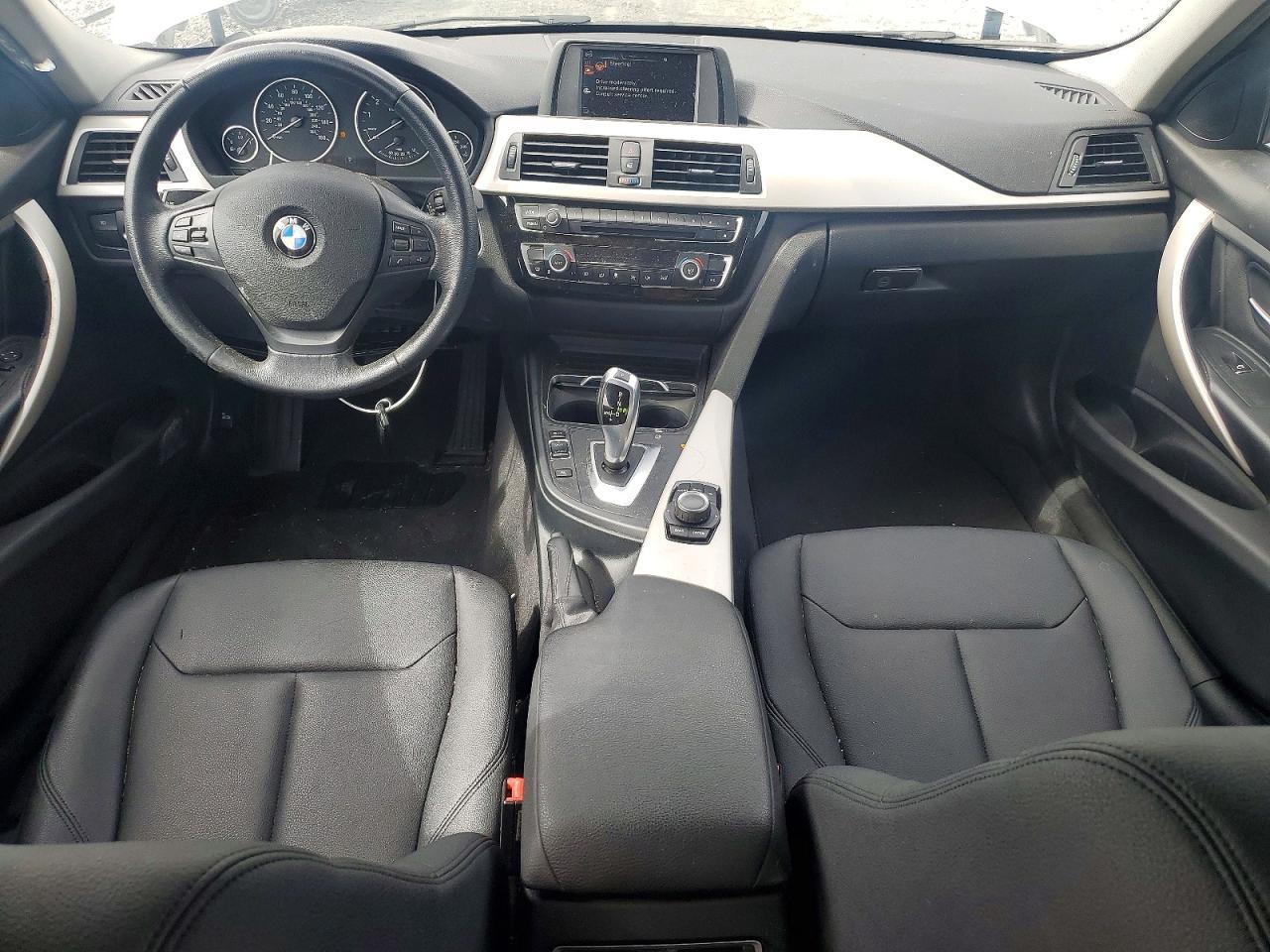 2017 BMW 320 I - zdjęcie 8