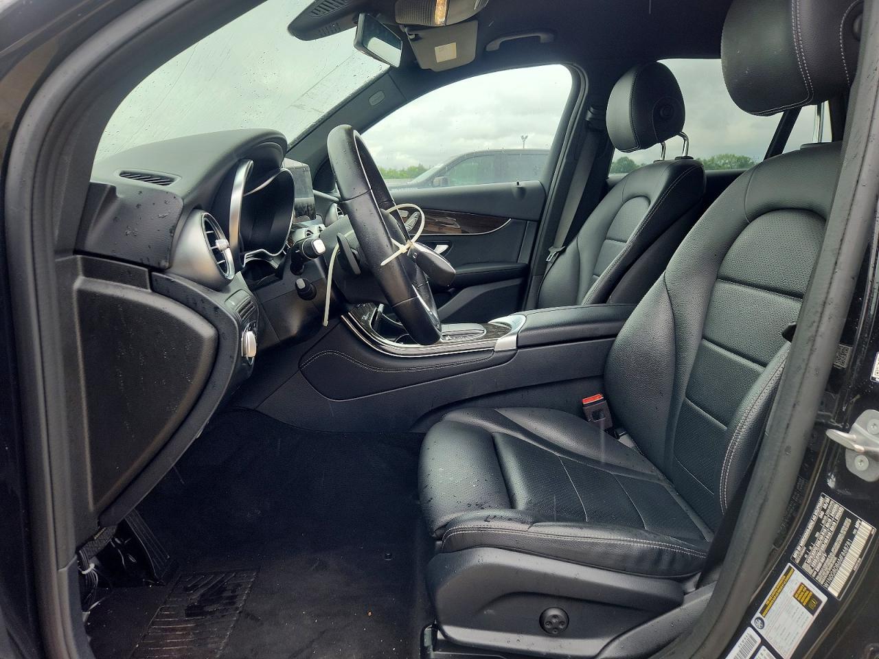 2021 Mercedes-Benz Glc 300 - zdjęcie 7