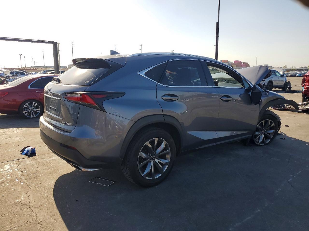 2015 Lexus Nx 200T - zdjęcie 3