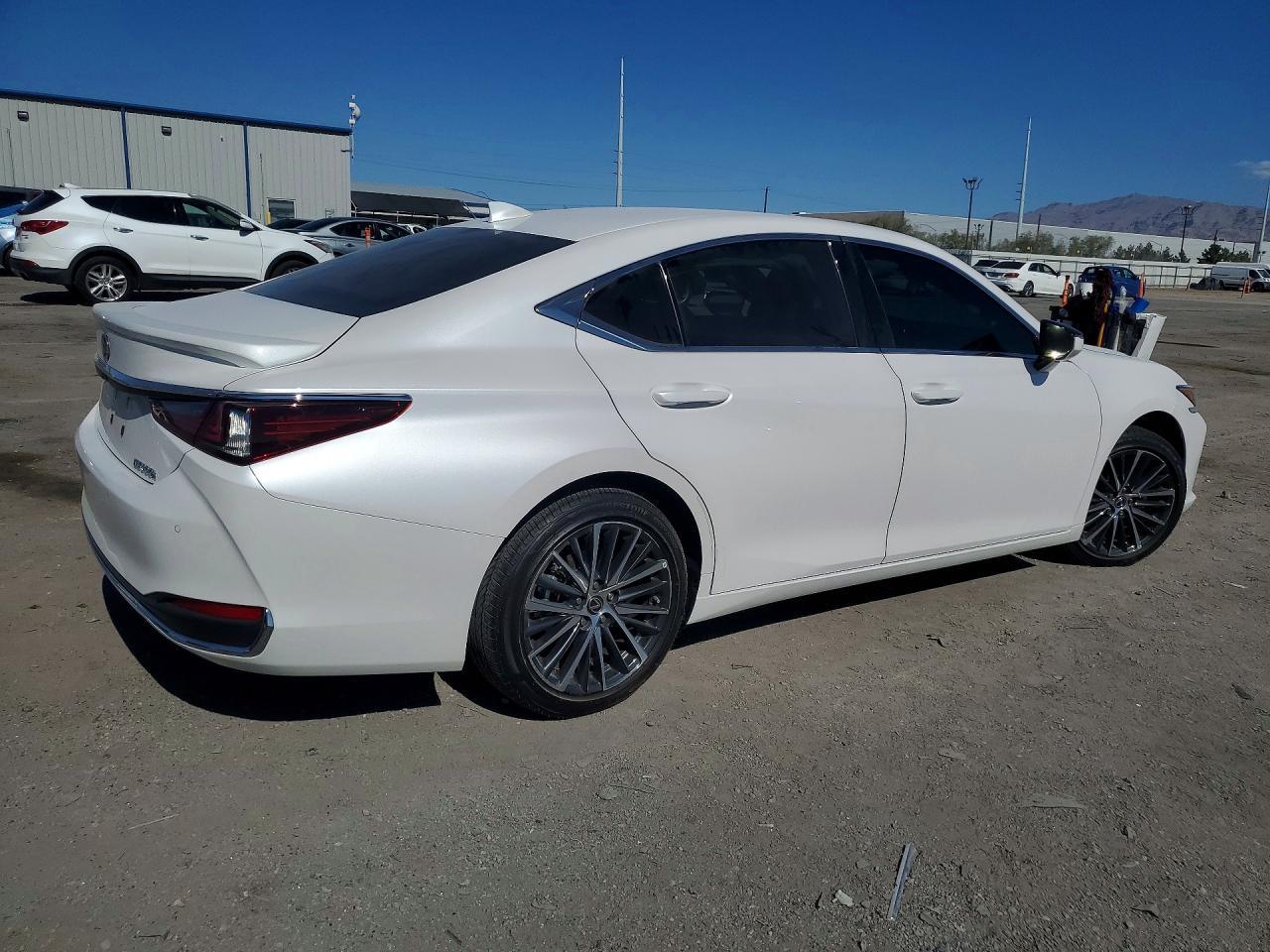 2024 Lexus Es 300H Base - zdjęcie 3