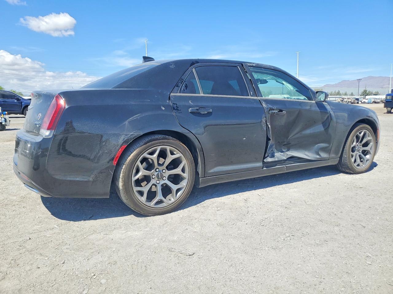2015 Chrysler 300 S - zdjęcie 3