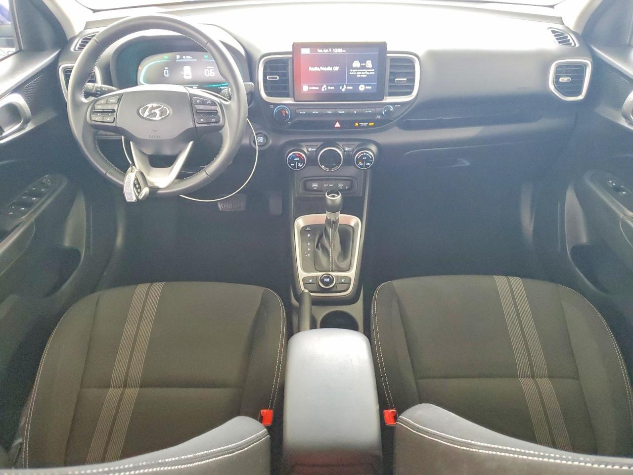 2026 Hyundai Venue Sel - zdjęcie 8