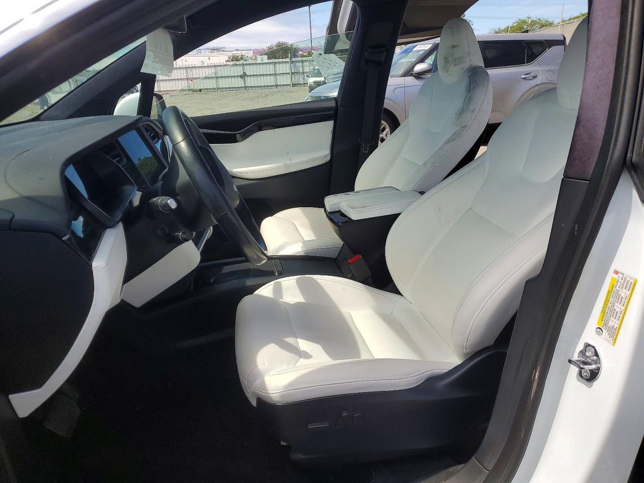 2020 Tesla Model X - zdjęcie 7