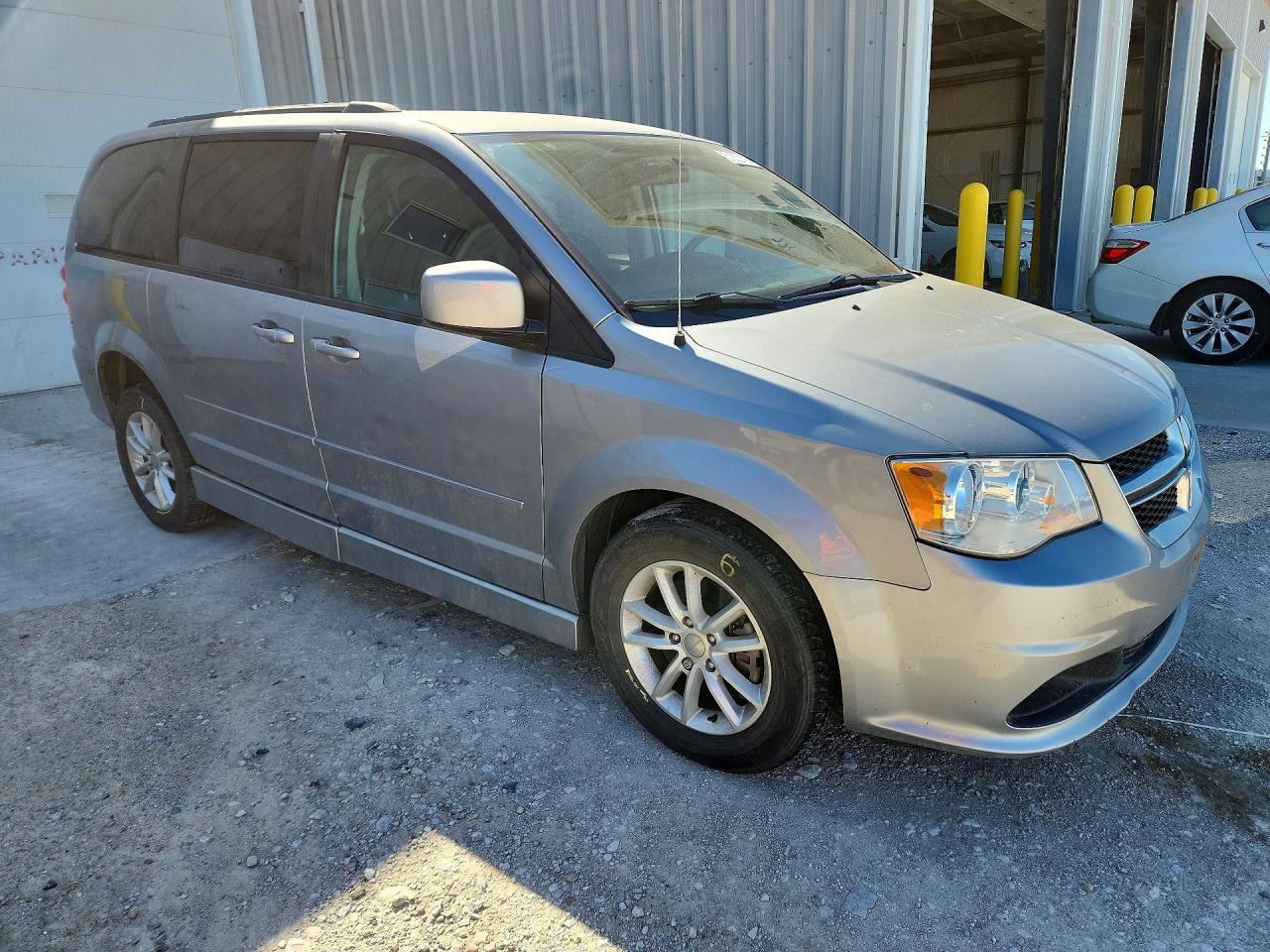 2015 Dodge Grand Caravan Sxt - zdjęcie 4