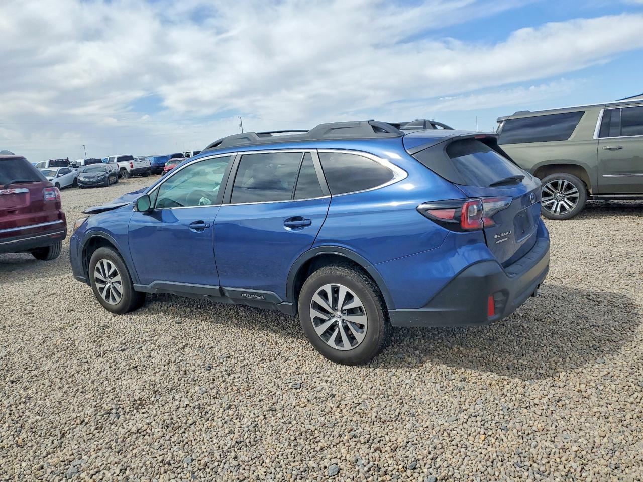 2021 Subaru Outback Premium - zdjęcie 2