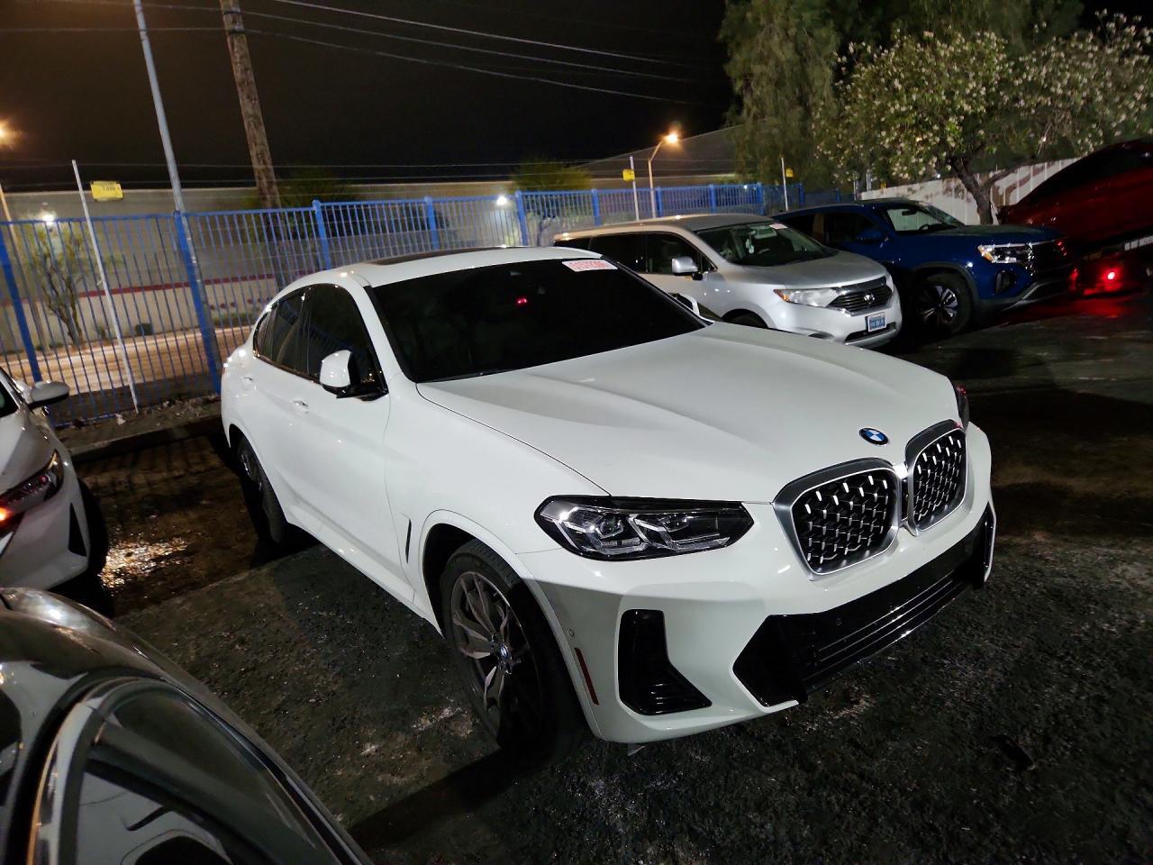 2023 BMW X4 xDrive30I - zdjęcie 4