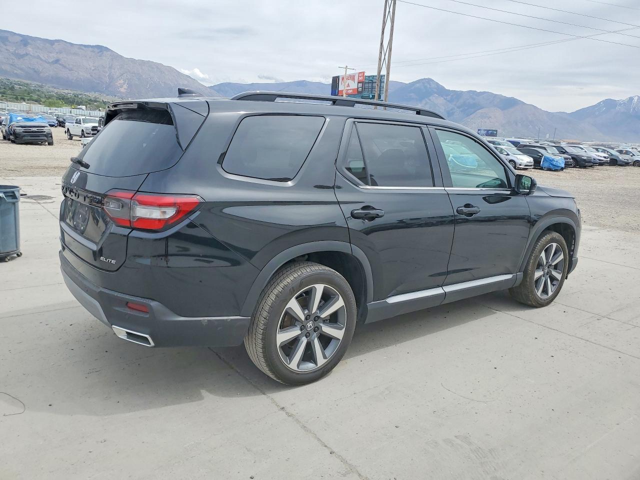 2025 Honda Pilot Elite - zdjęcie 3