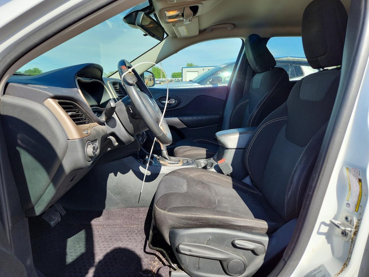 2017 Jeep Cherokee Latitude - zdjęcie 7