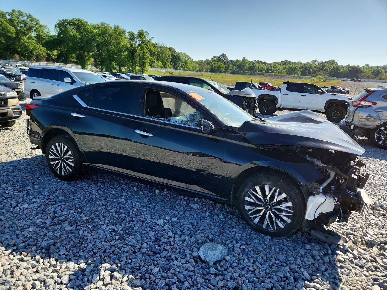 2024 Nissan Altima Sv - zdjęcie 4