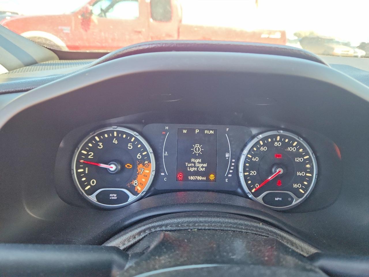 2018 Jeep Renegade Latitude - zdjęcie 9