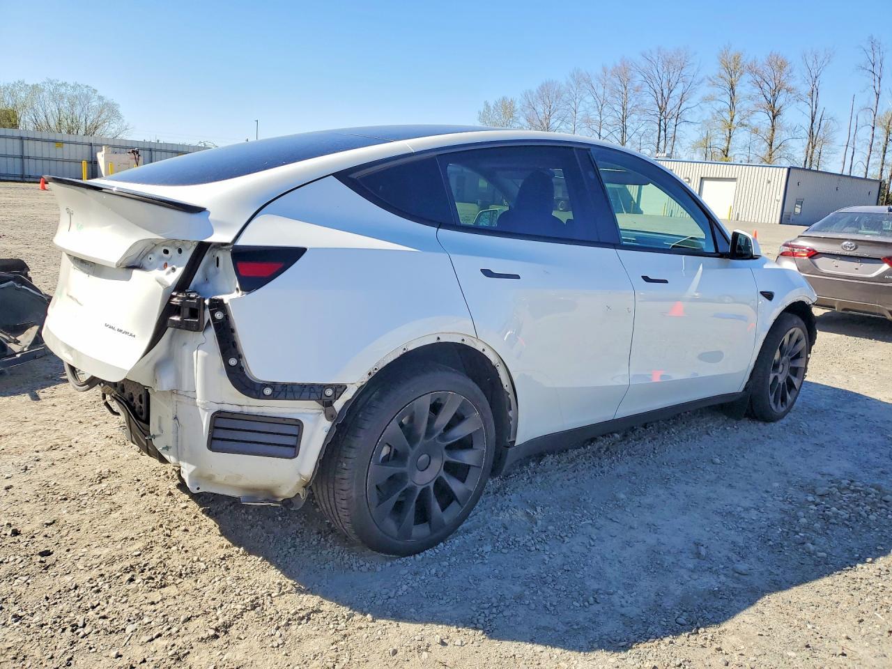 2024 Tesla Model Y - zdjęcie 3