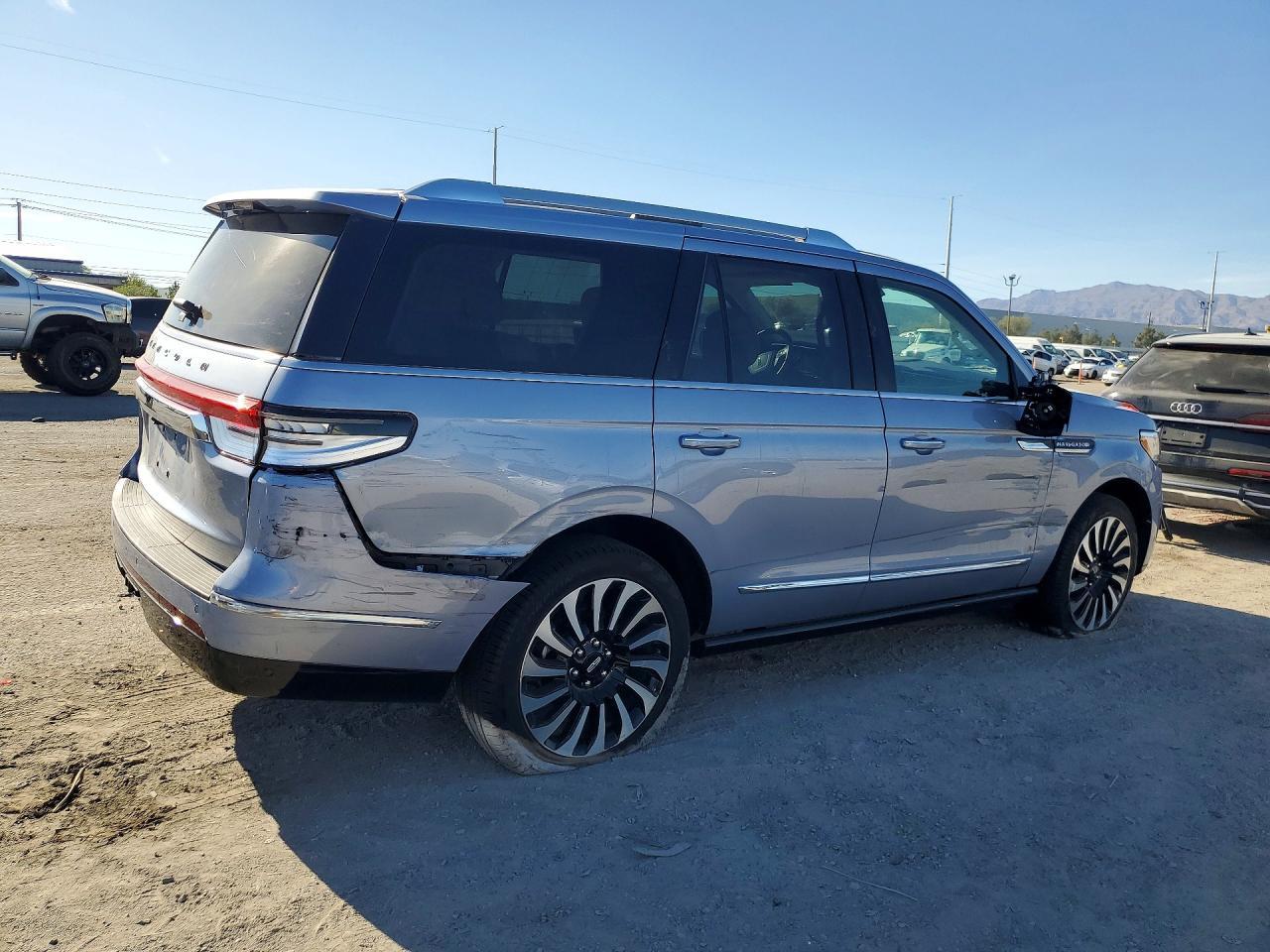2023 Lincoln Navigator Black Label - zdjęcie 3