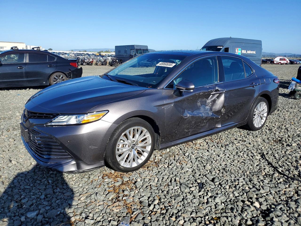 2018 Toyota Camry Xle V6 - zdjęcie główne