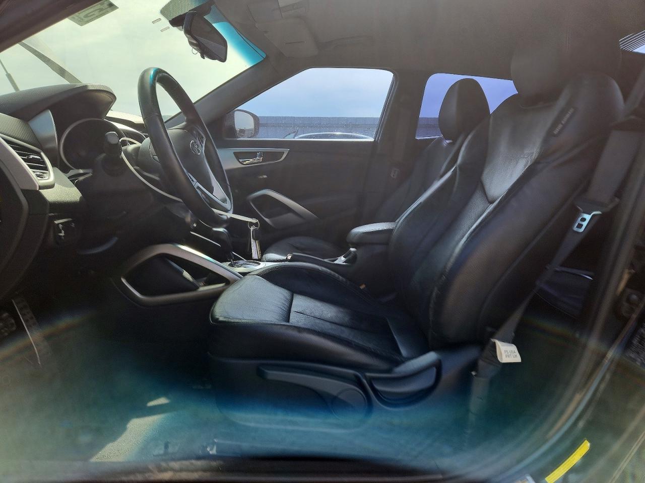 2015 Hyundai Veloster Re:flex - zdjęcie 7