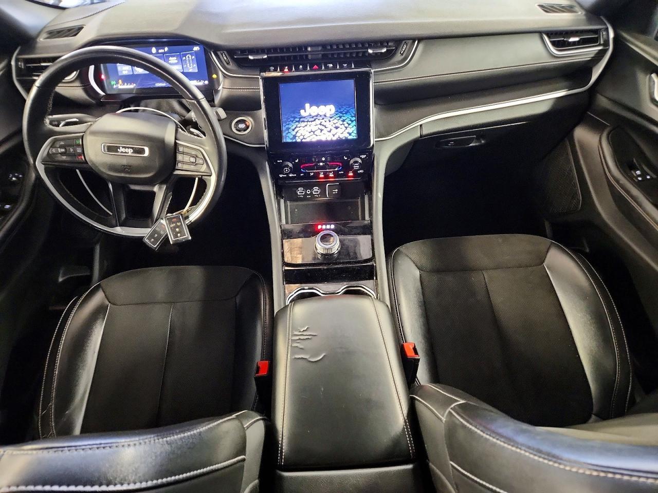 2023 Jeep Grand Cherokee Laredo - zdjęcie 8