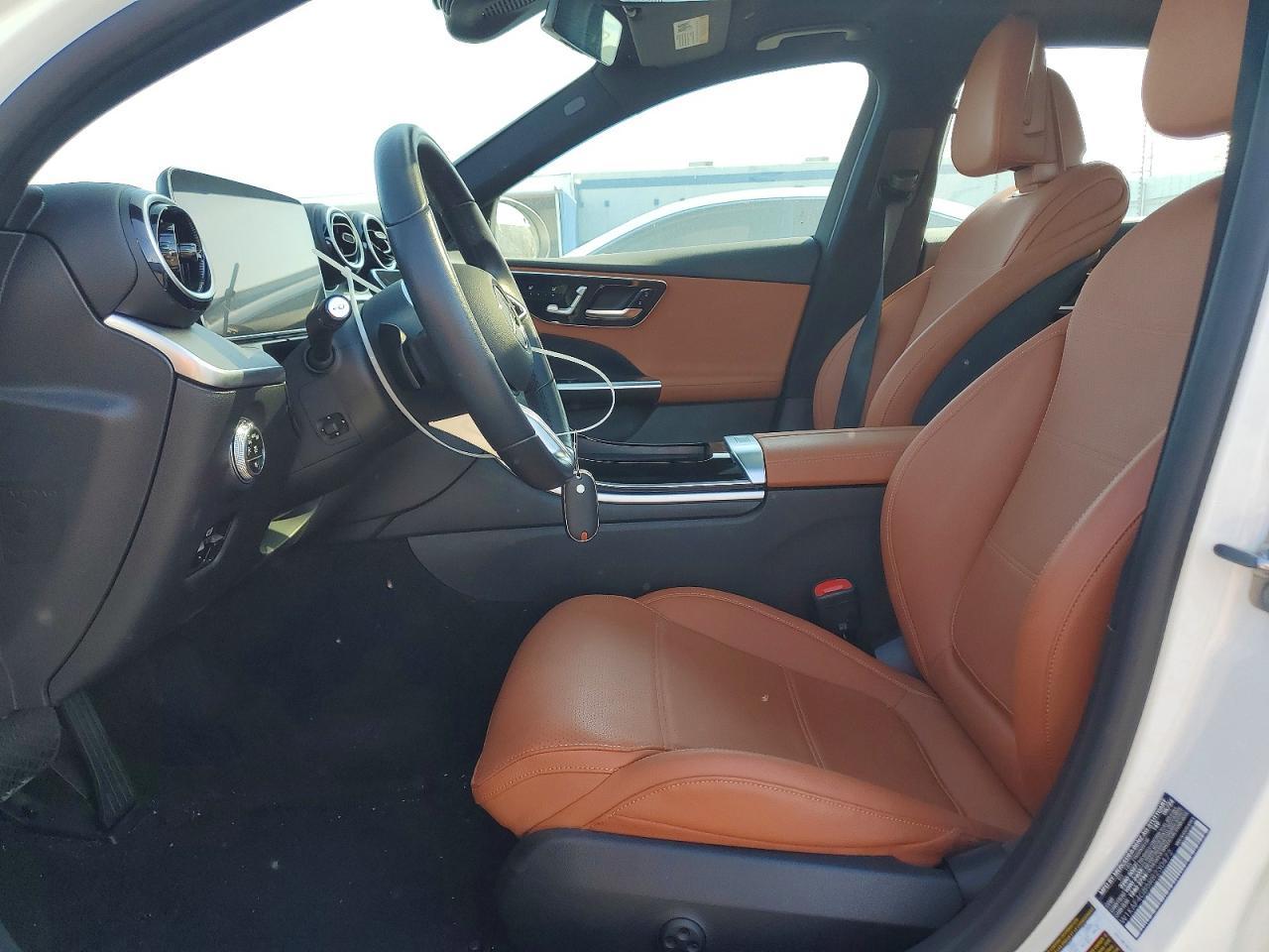 2024 Mercedes-Benz C 300 - zdjęcie 7