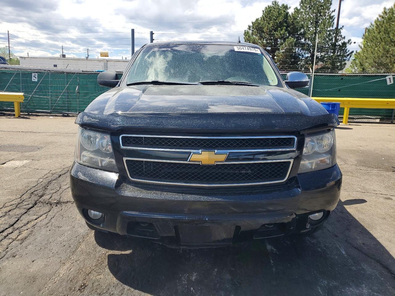 2013 Chevrolet Suburban K1500 Lt - zdjęcie 5