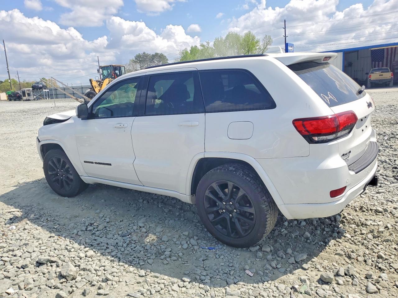 2020 Jeep Grand Cherokee Laredo - zdjęcie 2