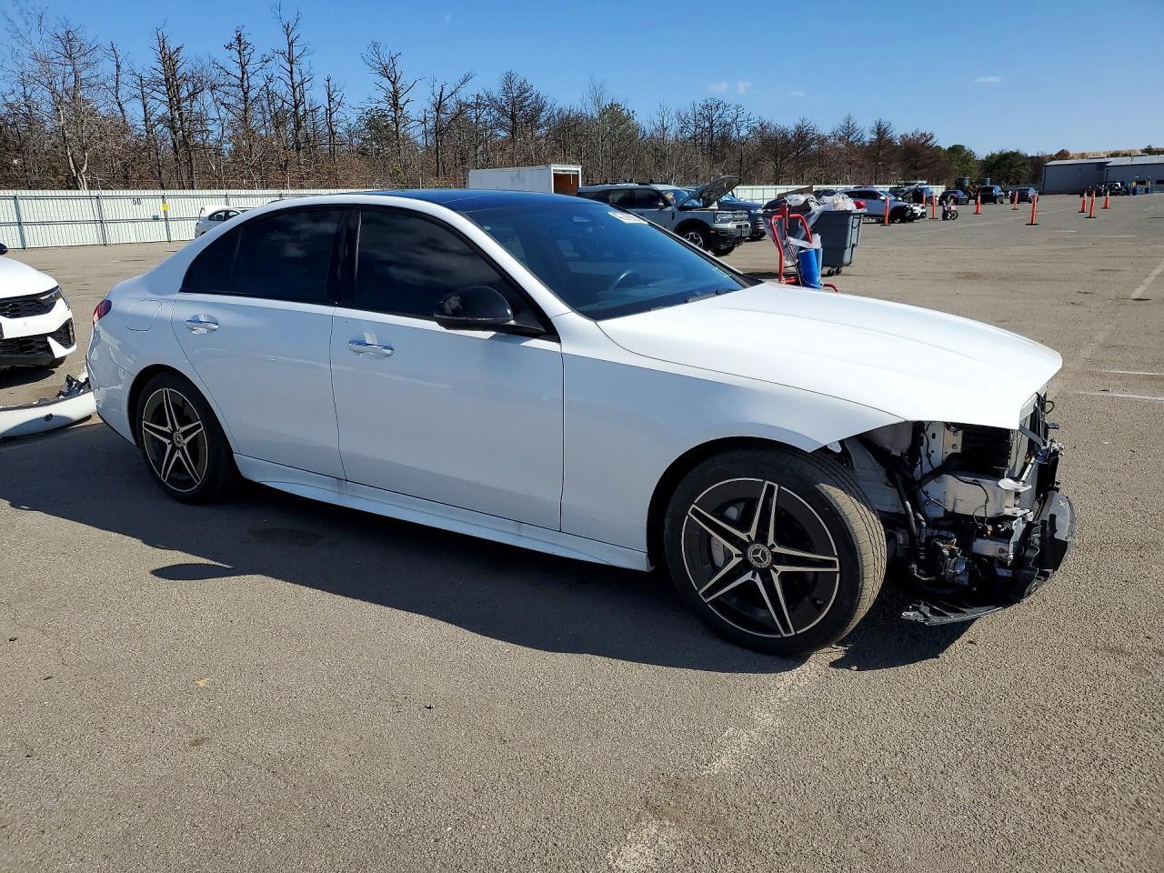 2024 Mercedes-Benz C 300 4Matic - zdjęcie 4