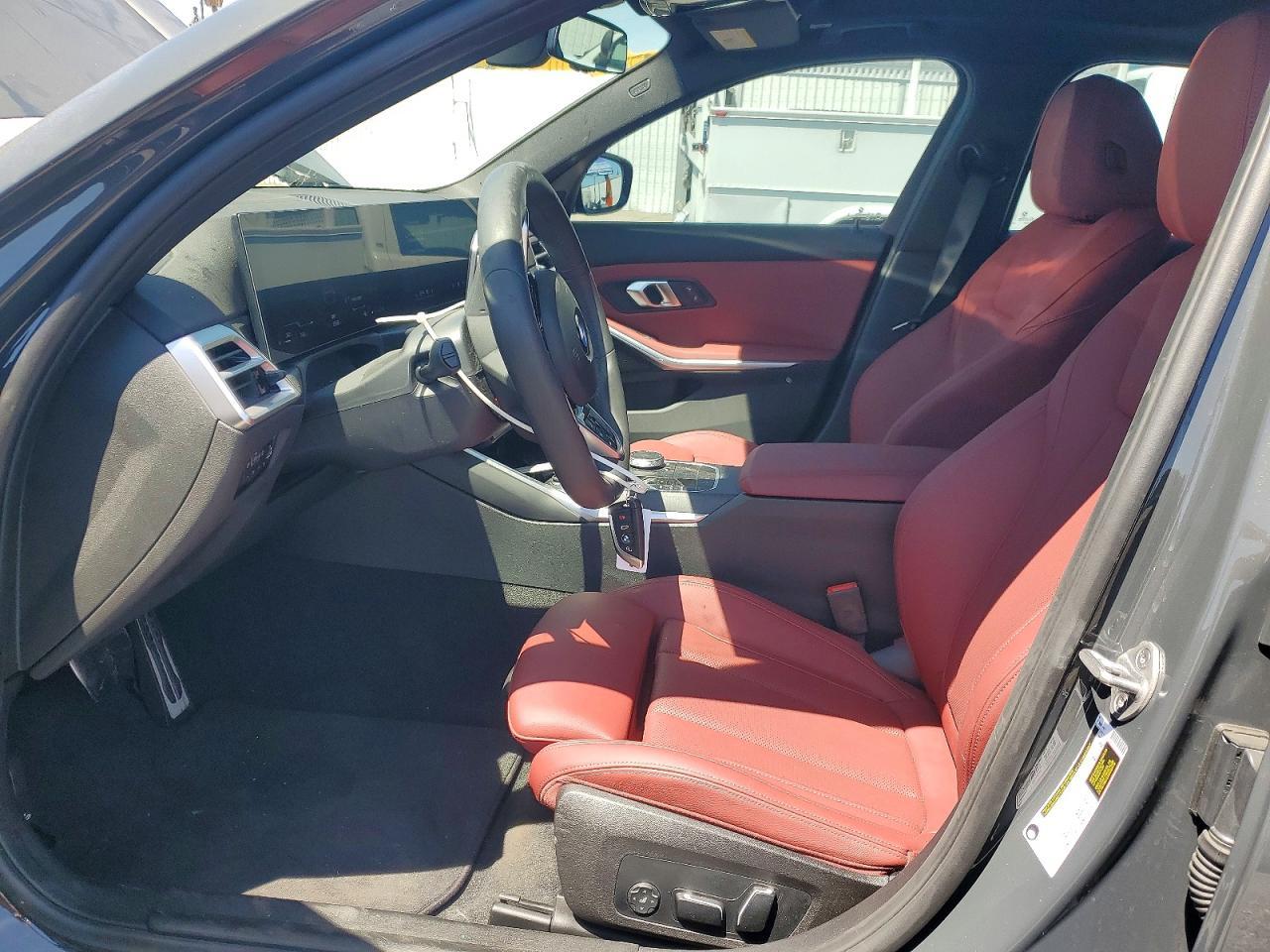 2025 BMW 330I - zdjęcie 7