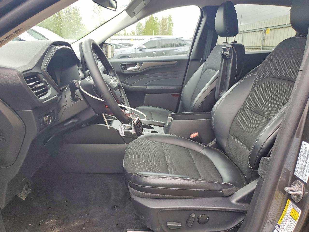 2025 Ford Escape - zdjęcie 7