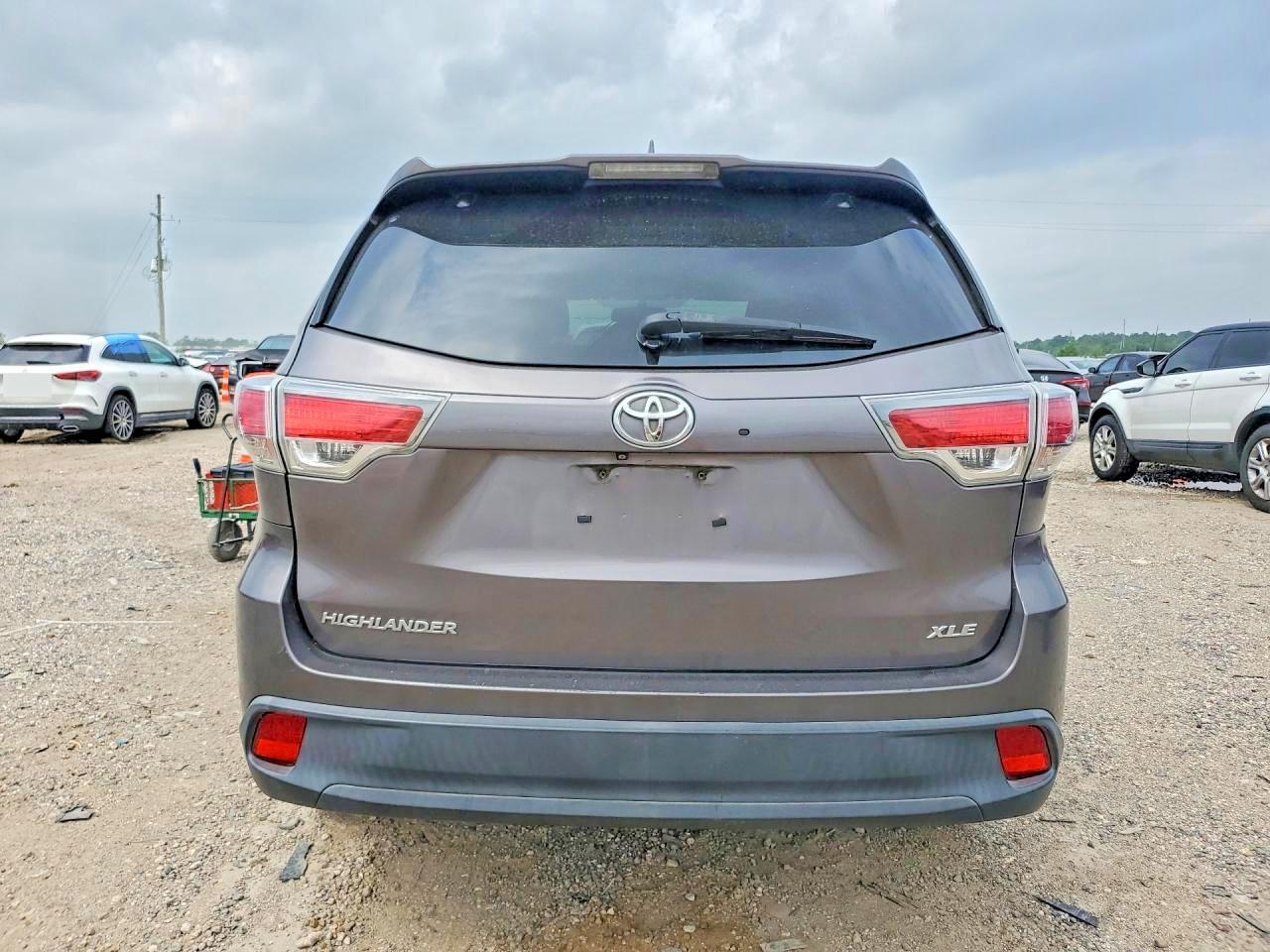 2015 Toyota Highlander Xle - zdjęcie 6