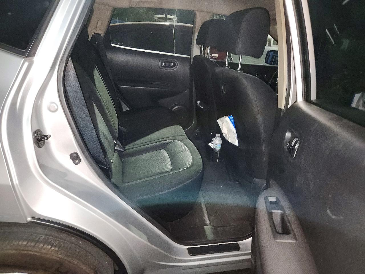 2013 Nissan Rogue S - zdjęcie 11