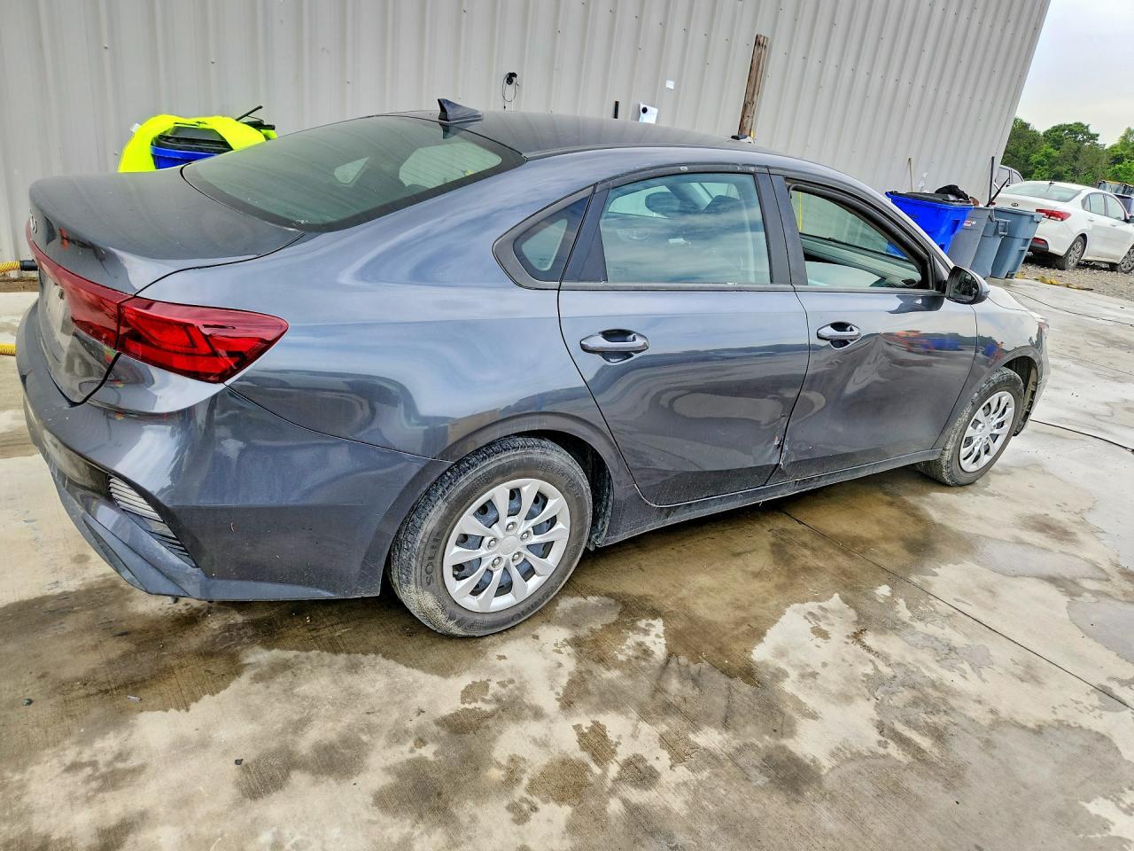 2024 Kia Forte Lx - zdjęcie 3