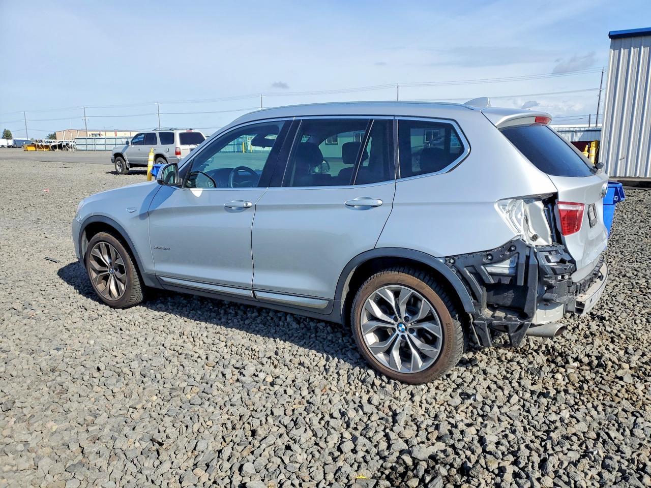 2016 BMW X3 xDrive28D - zdjęcie 2