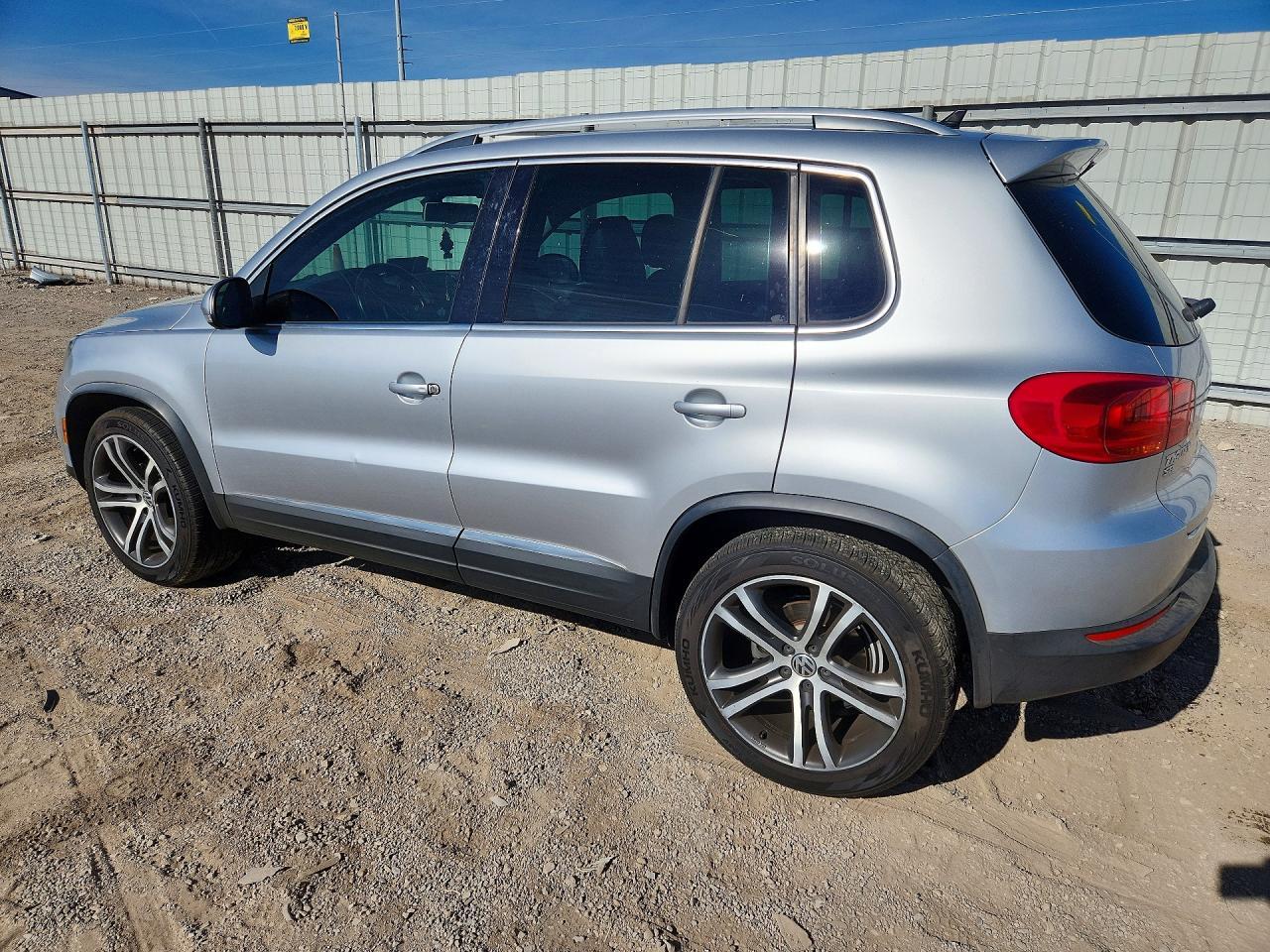 2017 Volkswagen Tiguan Sel - zdjęcie 2