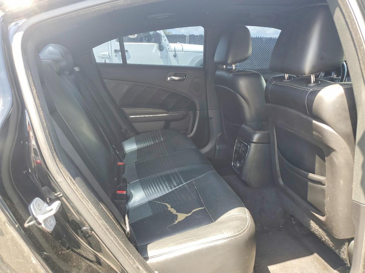 2013 Dodge Charger R - zdjęcie 10