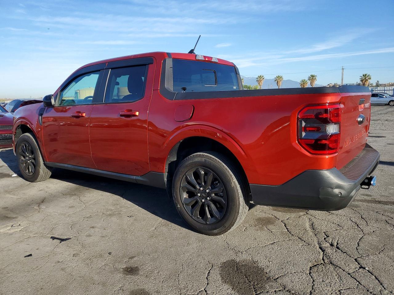 2024 Ford Maverick Lariat - zdjęcie 2