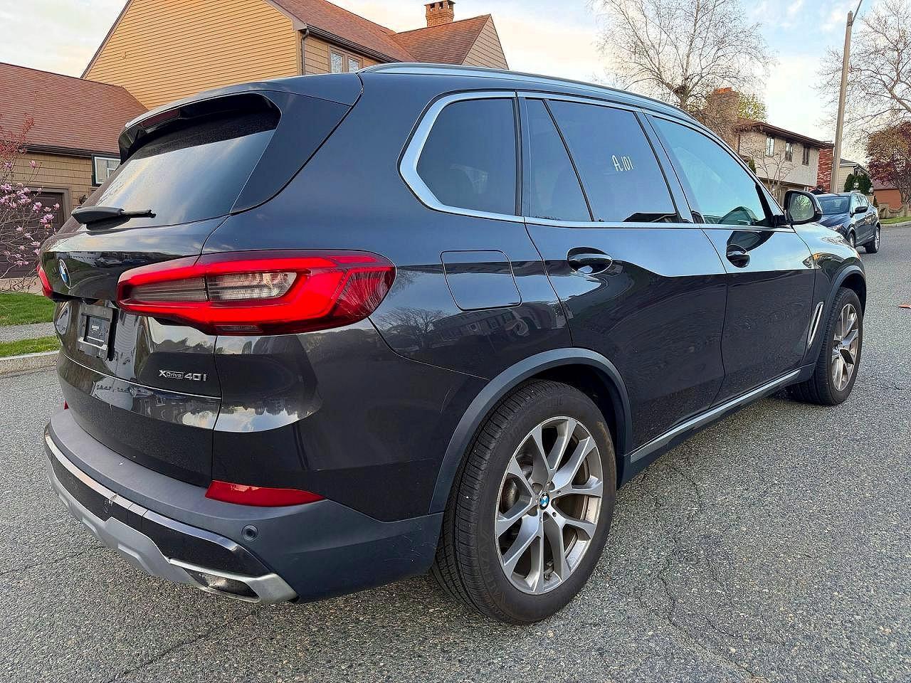 2019 BMW X5 xDrive40I - zdjęcie 4