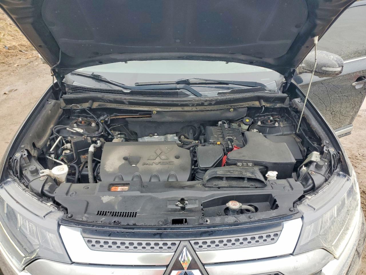 2019 Mitsubishi Outlander Se - zdjęcie 12