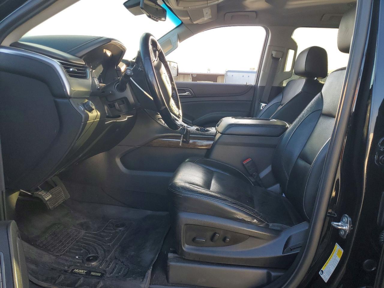2019 Chevrolet Suburban - zdjęcie 7