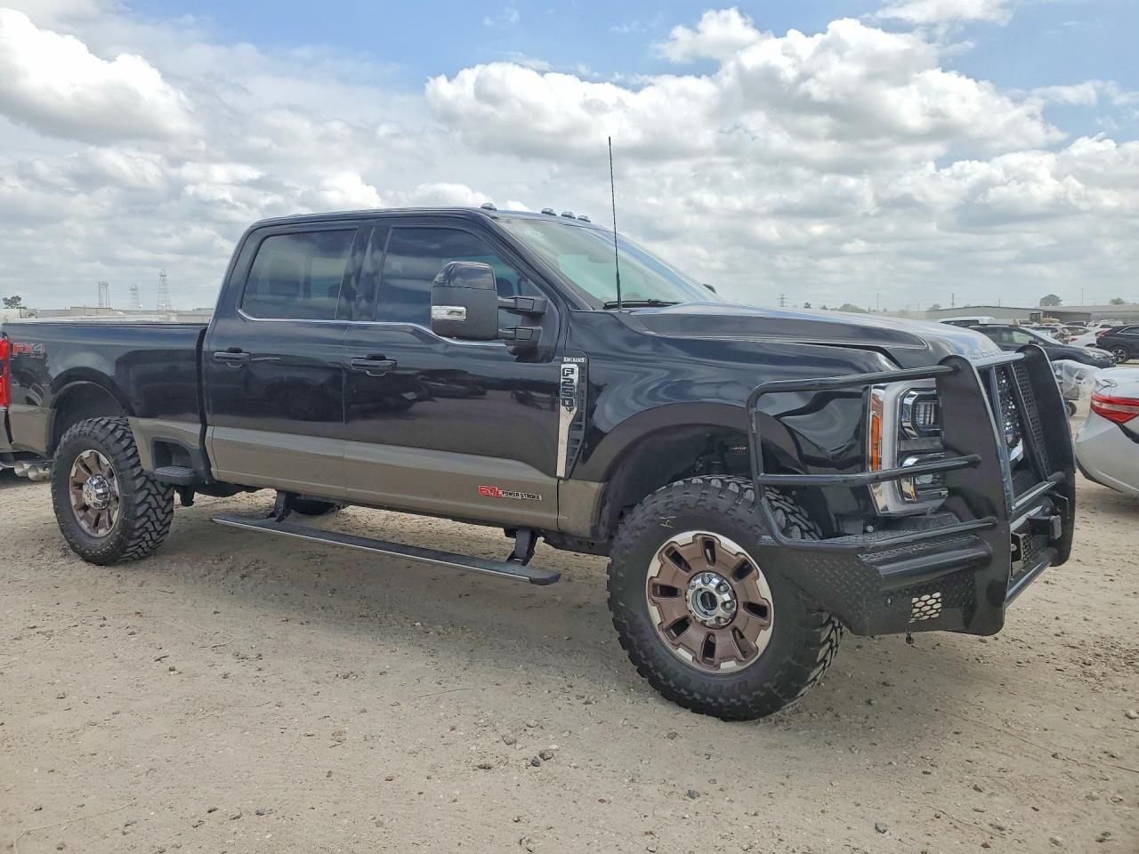 2026 Ford F250 Super Duty - zdjęcie 4