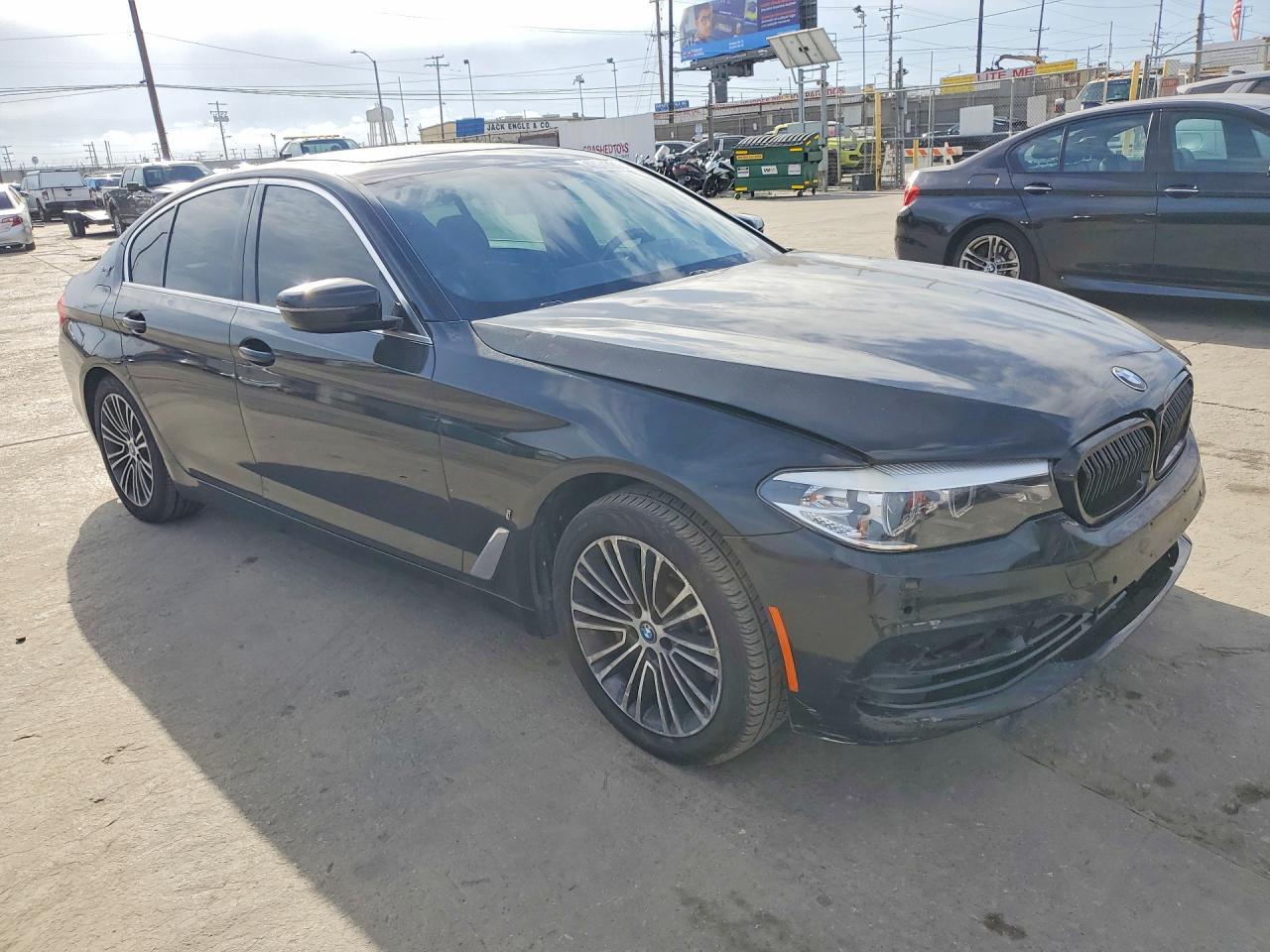 2019 BMW 530E - zdjęcie 4