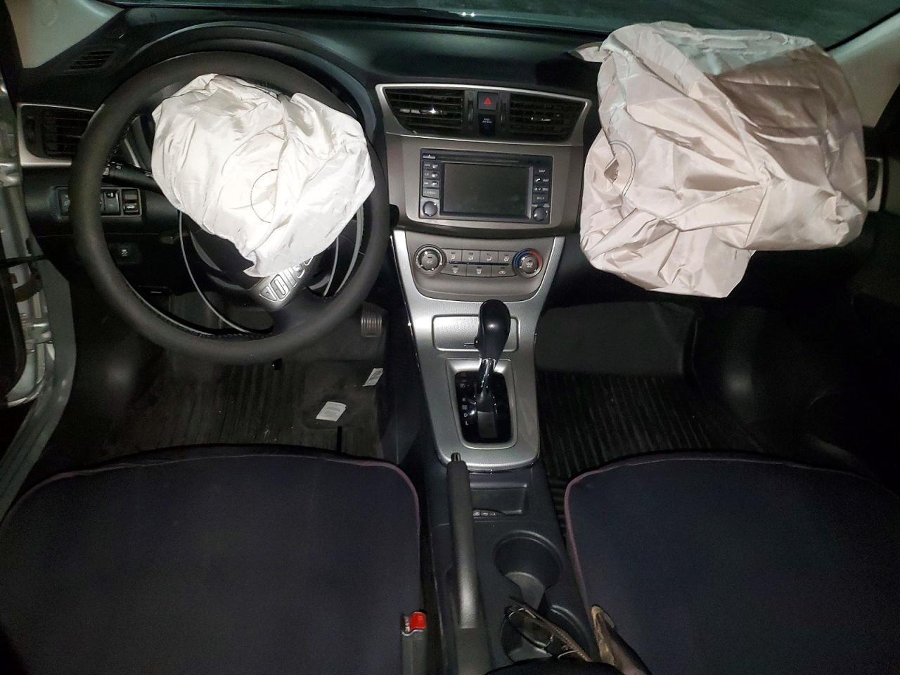 2013 Nissan Sentra S - zdjęcie 8