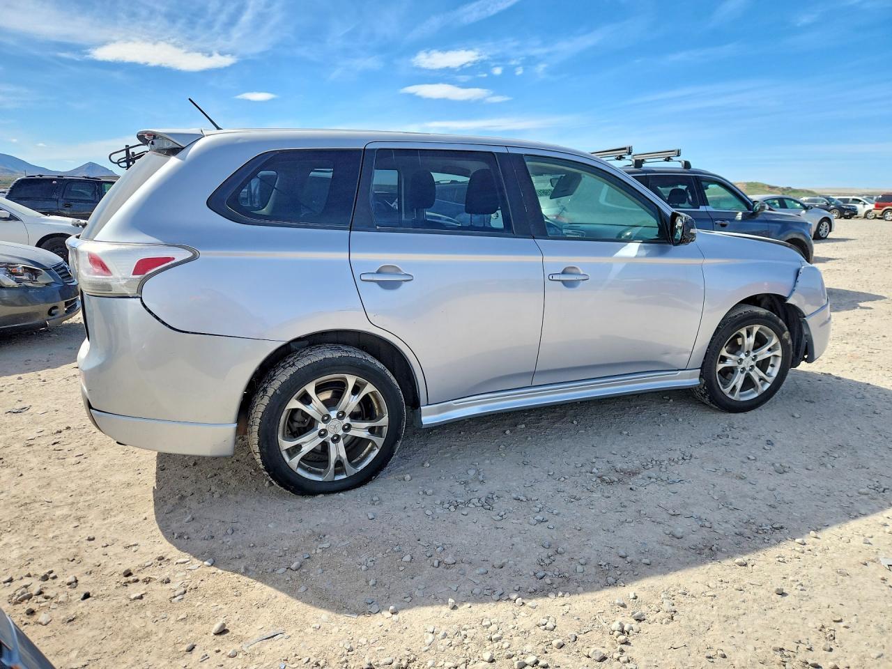 2014 Mitsubishi Outlander Se - zdjęcie 3
