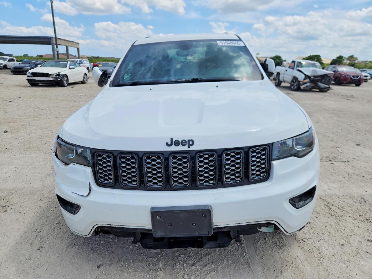 2018 Jeep Grand Cherokee Laredo - zdjęcie 5