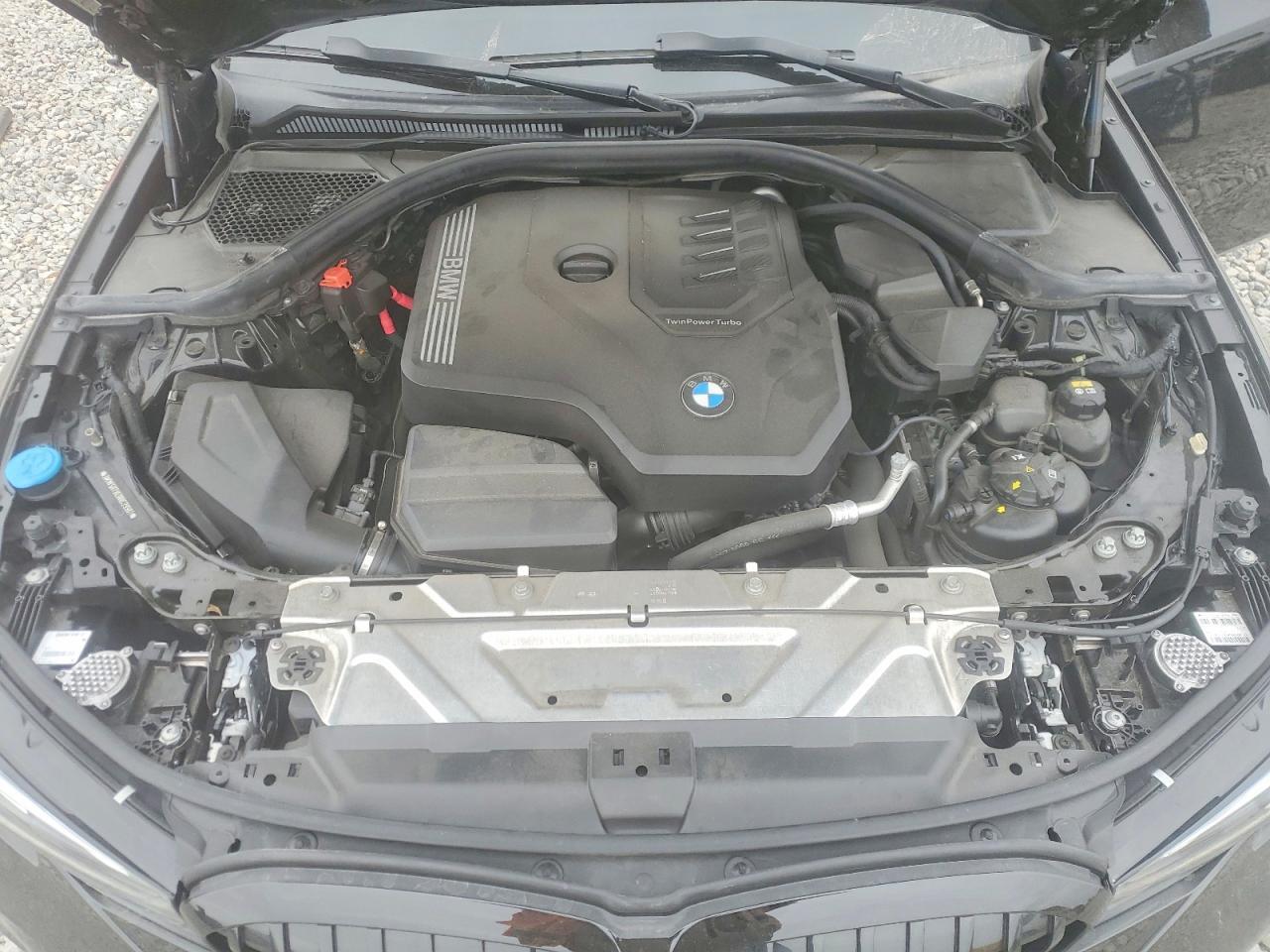2022 BMW 330Xi - zdjęcie 11