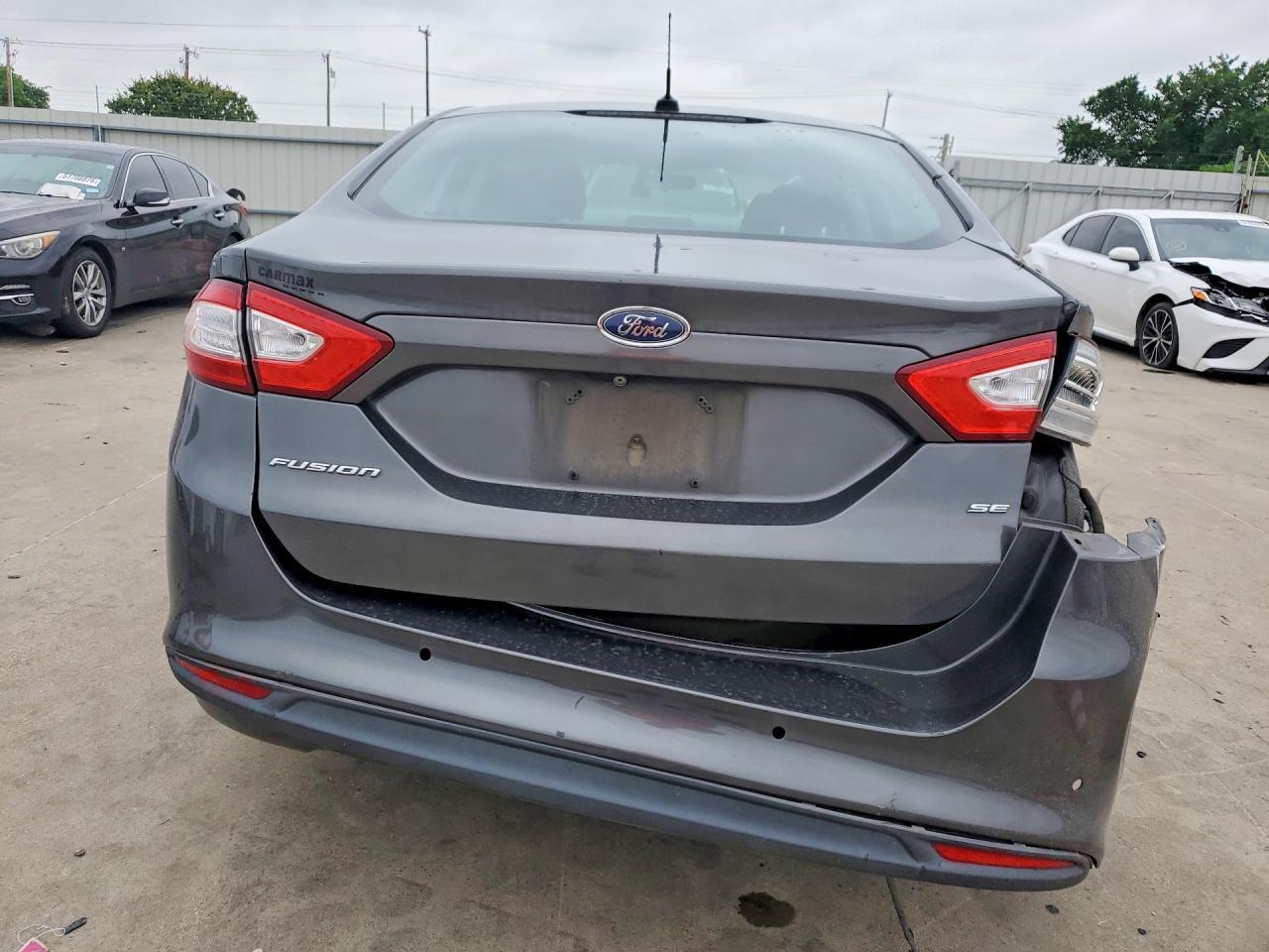 2016 Ford Fusion Se - zdjęcie 6