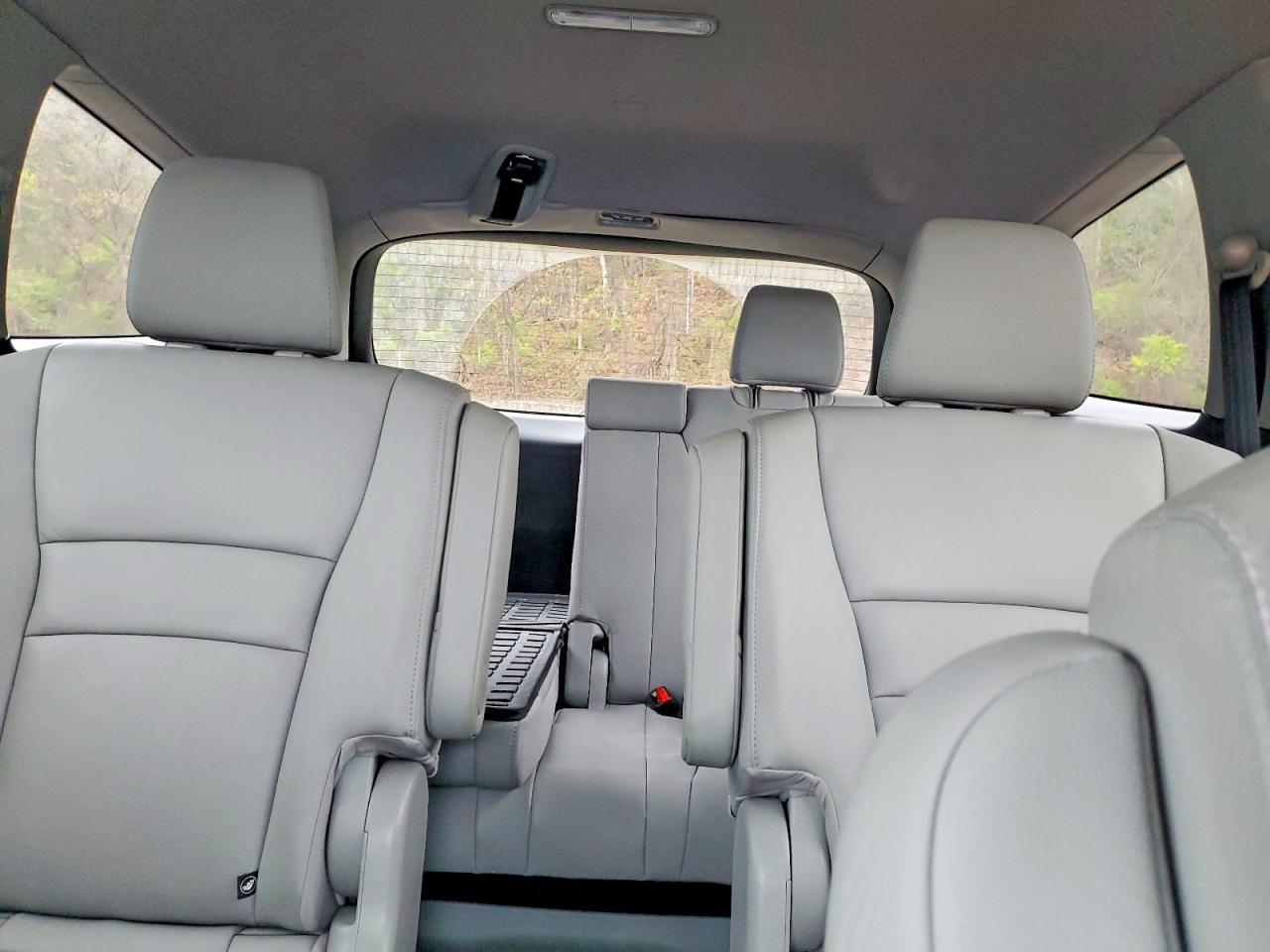 2022 Honda Pilot Touring - zdjęcie 10