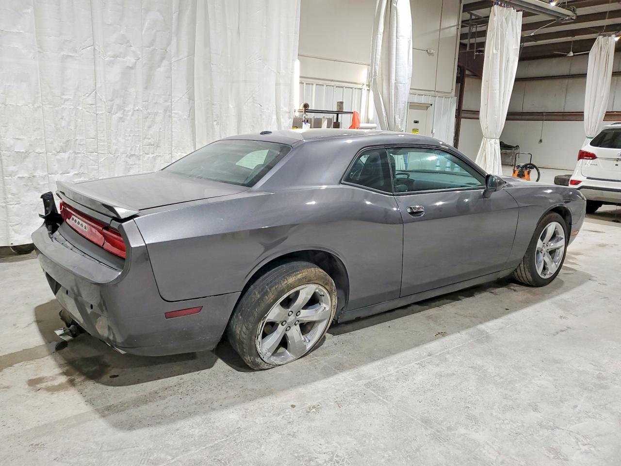 2014 Dodge Challenger Sxt - zdjęcie 3