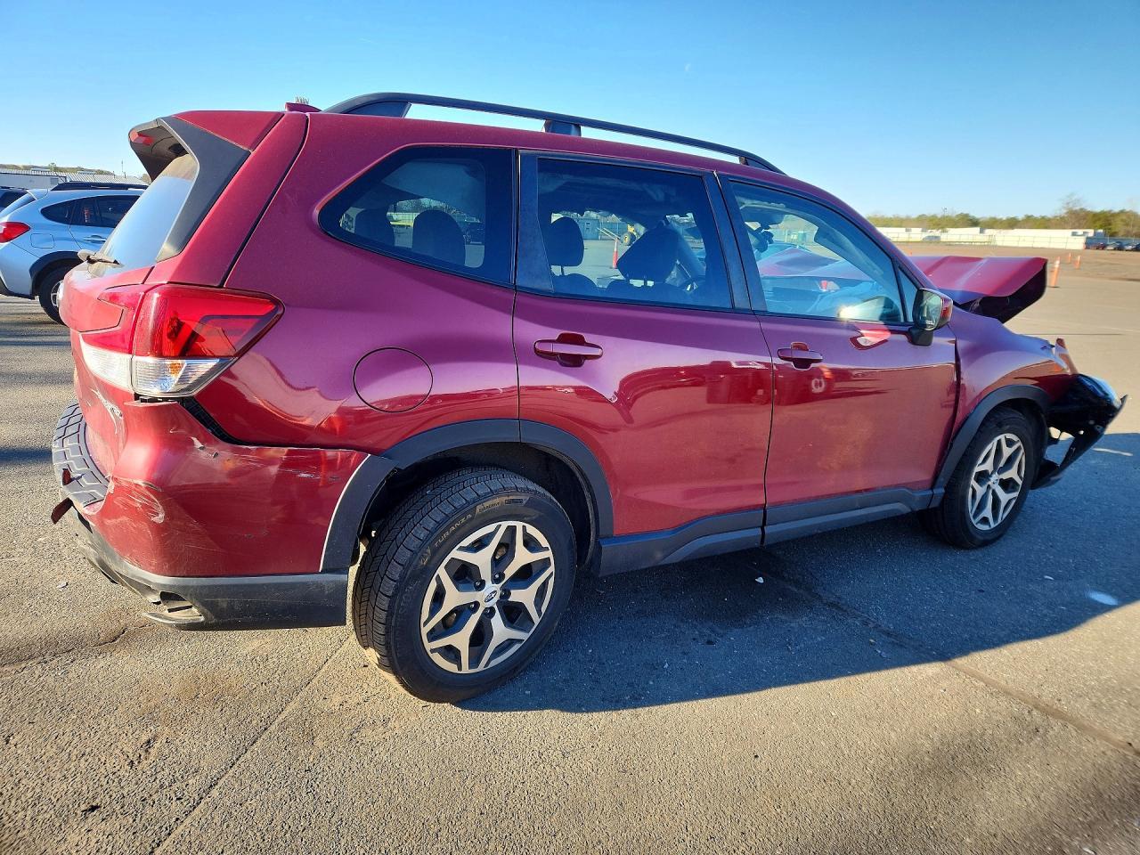 2020 Subaru Forester Premium - zdjęcie 3