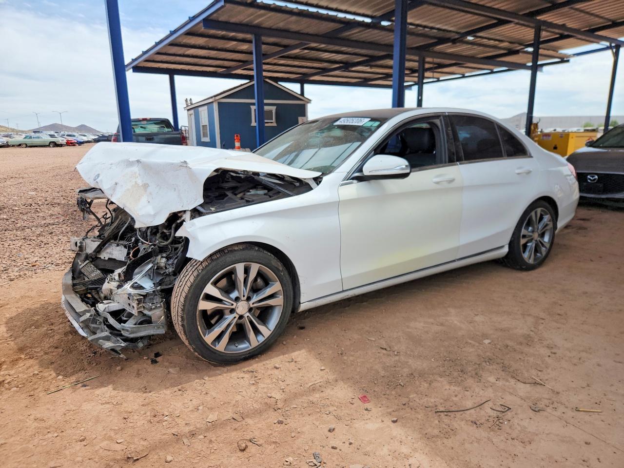 2015 Mercedes-Benz C 300 - zdjęcie główne
