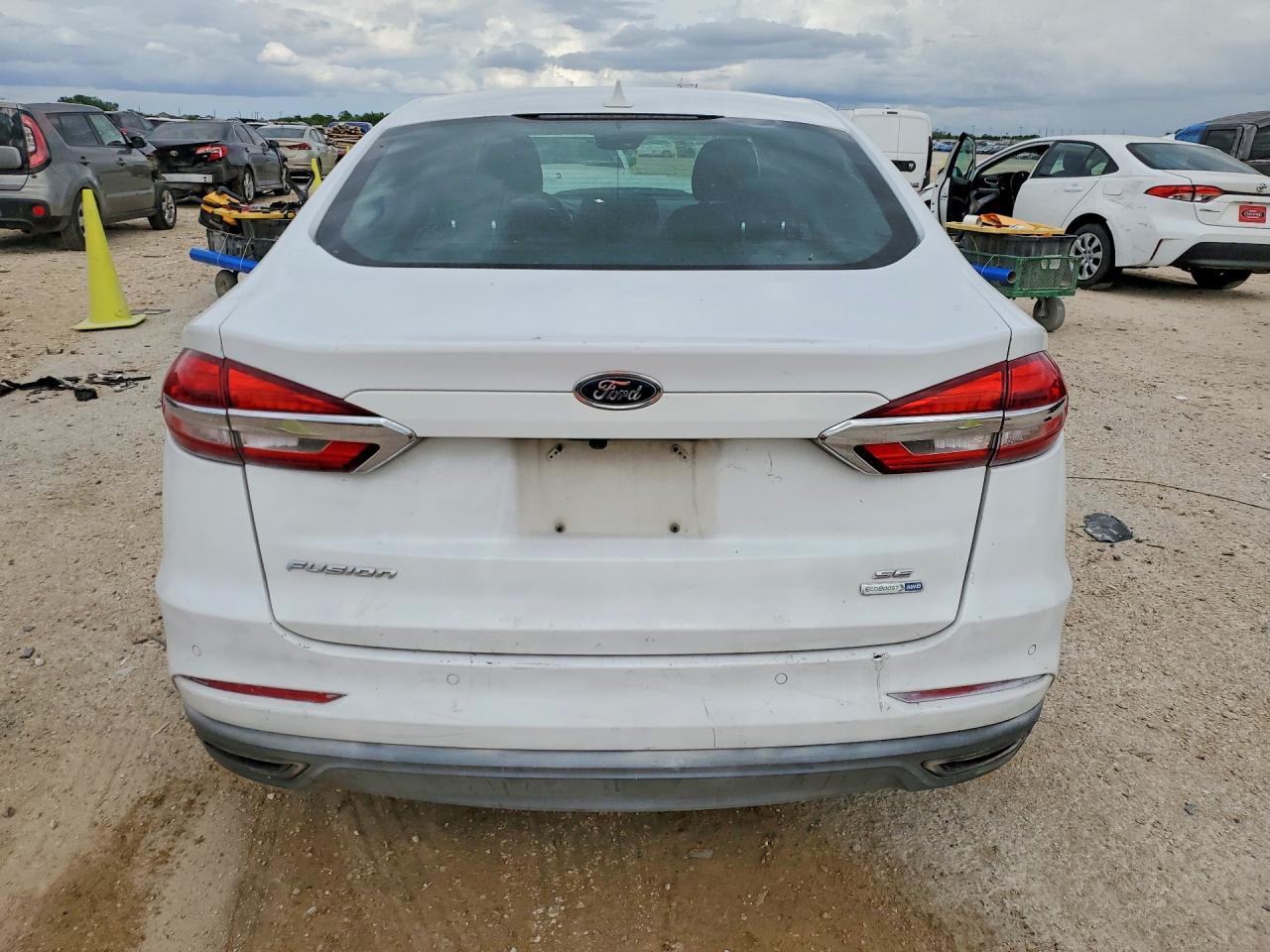 2019 Ford Fusion Se - zdjęcie 6