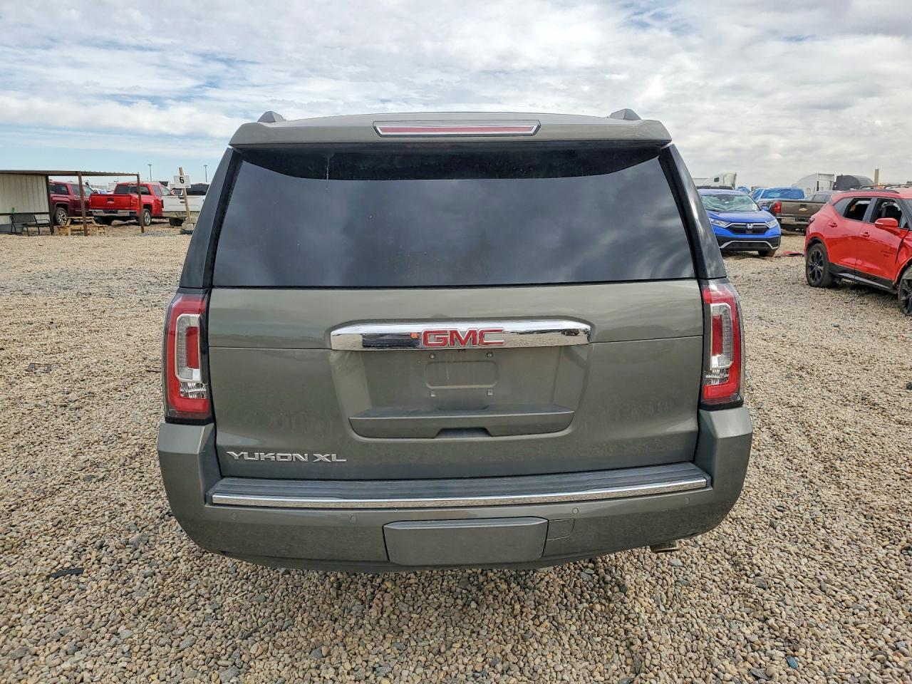 2017 GMC Yukon Xl Denali - zdjęcie 6