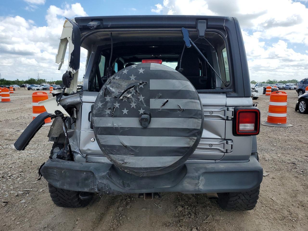 2020 Jeep Wrangler Unlimited Sport - zdjęcie 6