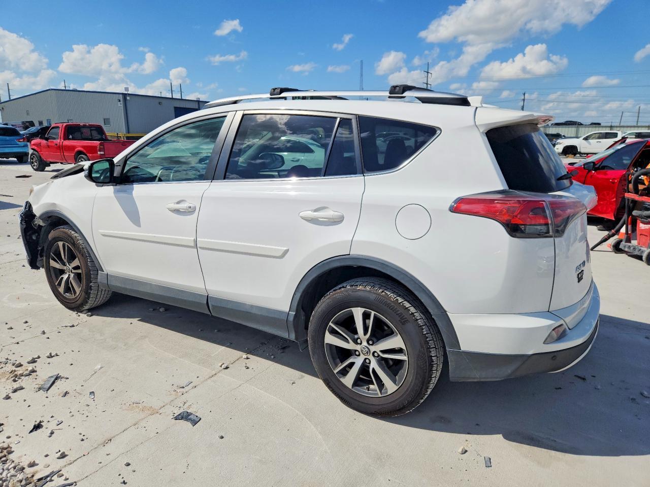 2016 Toyota Rav4 Xle - zdjęcie 2